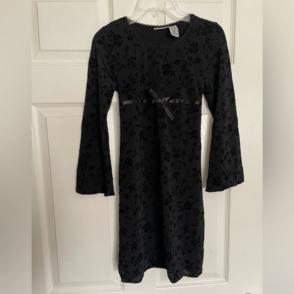 Cherokee Girls size Medium 7/8 Black Floral Long Sleeve Dress with Flocked